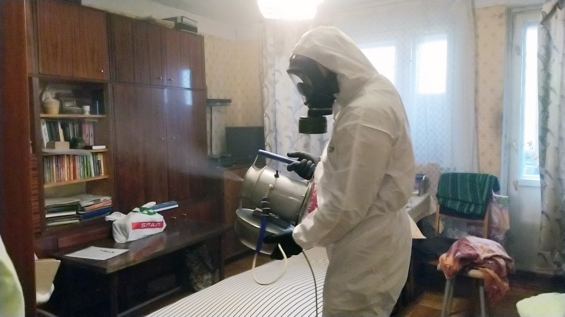 ФОТО Безопасны ли препараты для дезинсекции в Большой Речке? | подробно